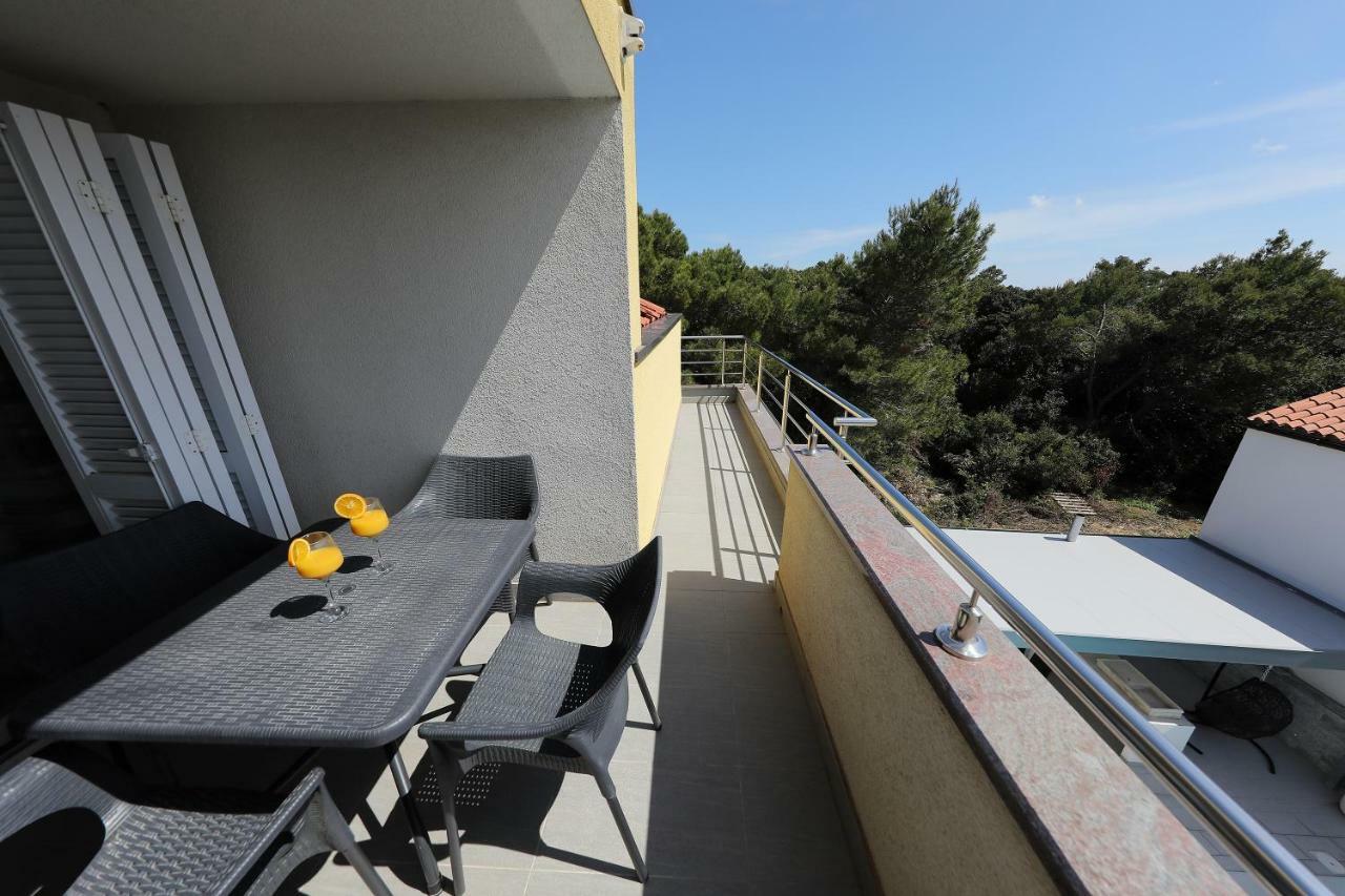 Luxury Villa Nada With Pool Petrcane Exteriér fotografie